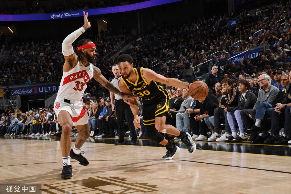 这对他们在 这对他们在