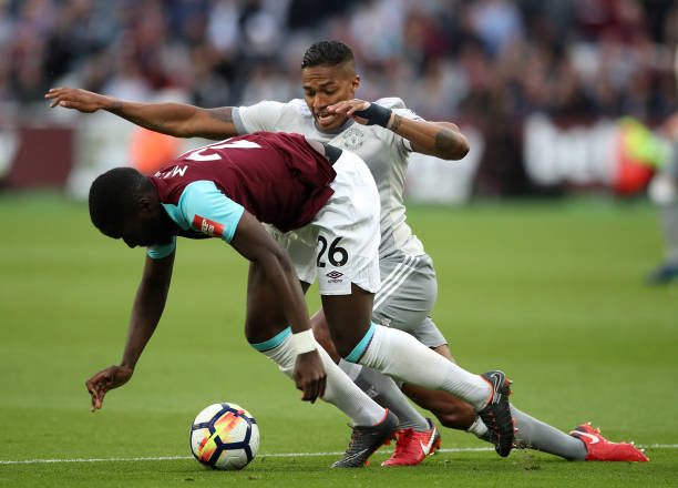 次被曼联的 次被曼联的